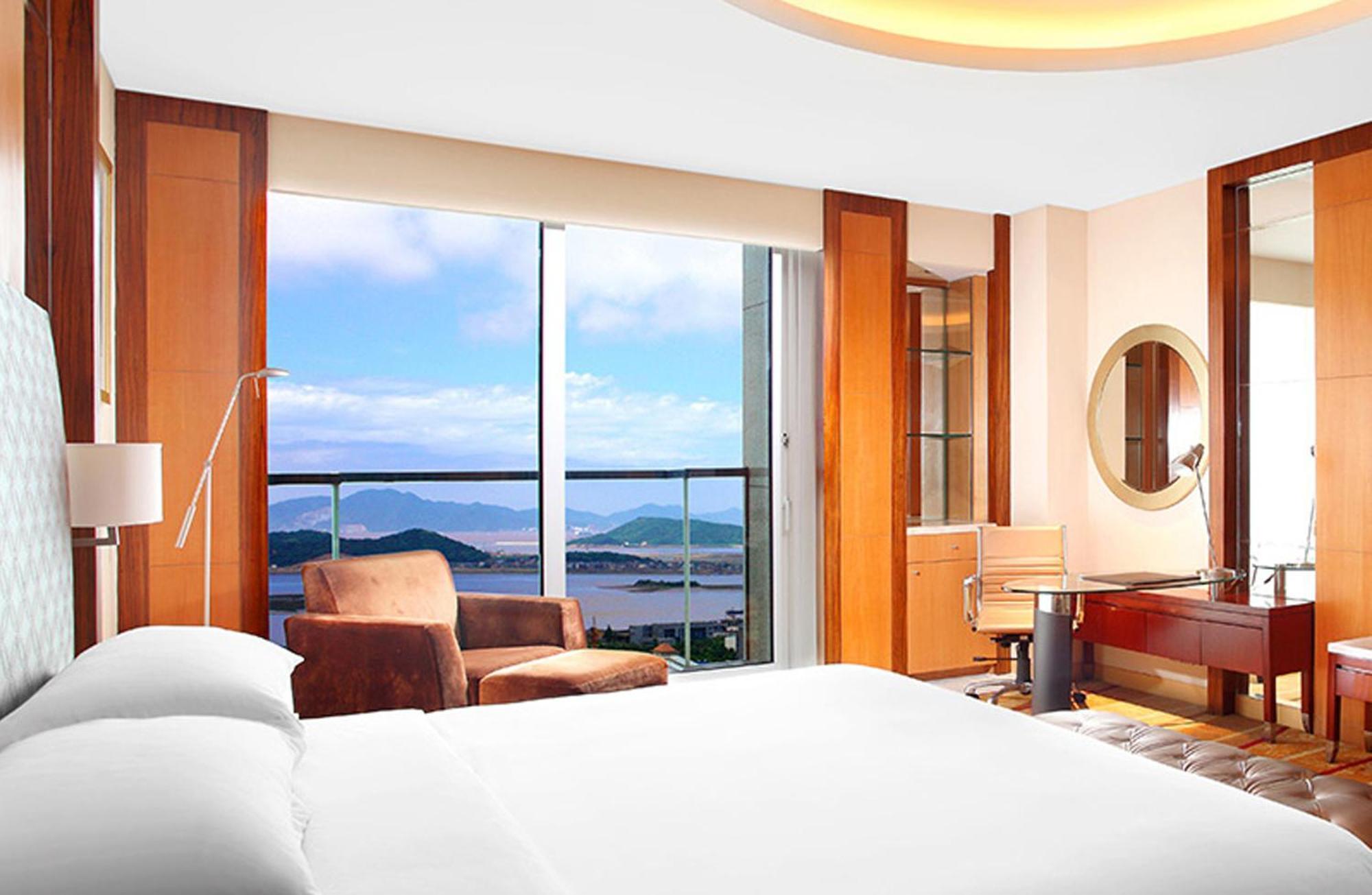 Sheraton Zhoushan Hotel Exterior photo